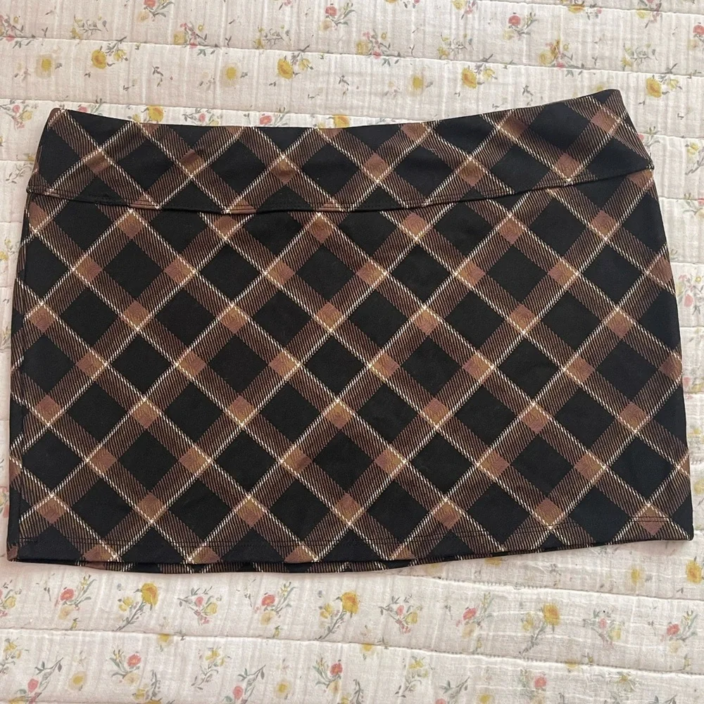 H&M Mini Skirt - Picture 3 of 3